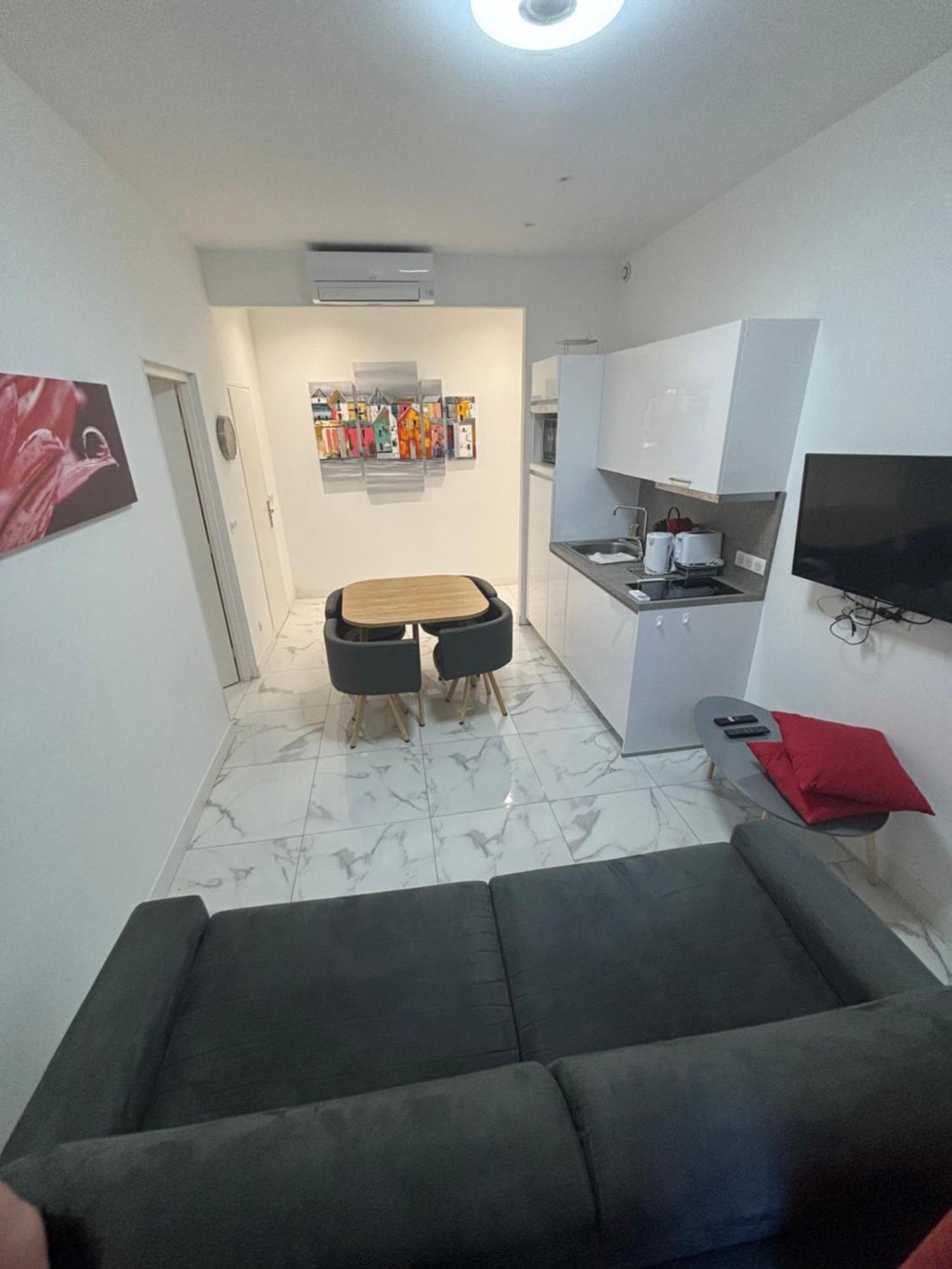 Appartement 4 Couchages Idealement Place Promenade Des Anglais / Cours Saleya Nice Exterior foto